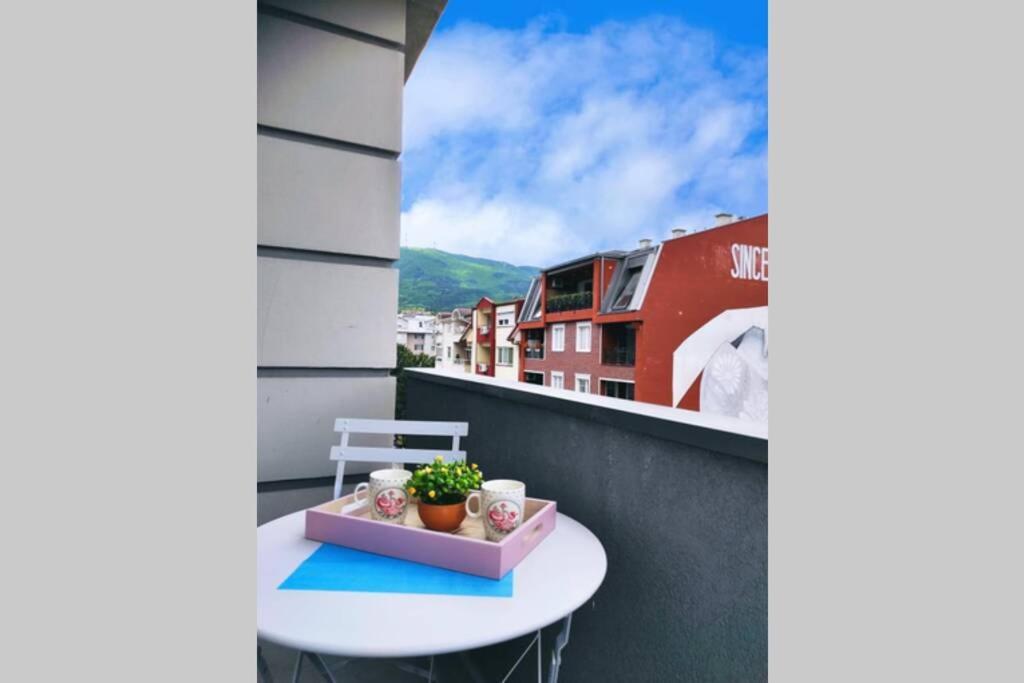 Centar One Apartmant Skopje Luaran gambar