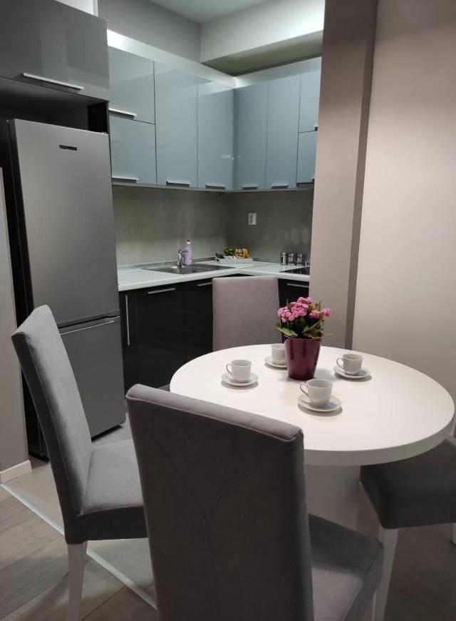 Centar One Apartmant Skopje Luaran gambar