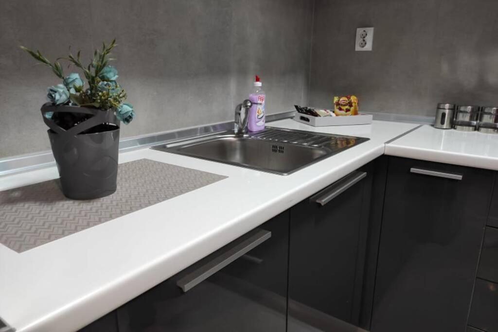 Centar One Apartmant Skopje Luaran gambar